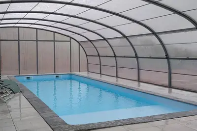 Image de Maison de charme rénovée avec piscine chauffée
