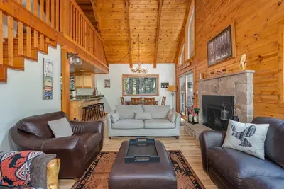 Image de Antler Lodge- Charming Chalet