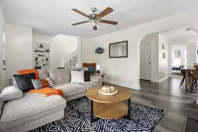 Image de Heyl House - 4bd, Sfh, near Nch