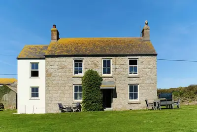 Image de Higher Roskestal, pet friendly, with open fire in Porthgwarra