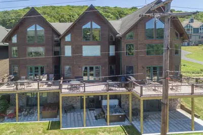 Image de Deep Creek Retreat w/ Games & Lake Views