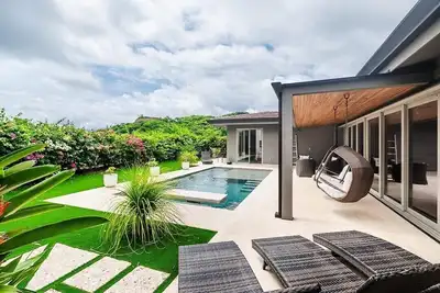 Image de Contemporary Villa in Mar Vista | 3 Bd, 3ba, Pool