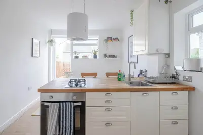 Image de Stylish 1 Bed with Patio, Near Walthamstow Tube