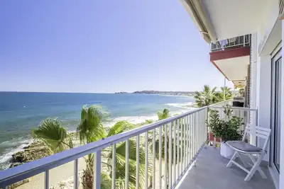 Image de Apartamento con Espectaculares Vistas, en Primera Linea del Puerto en Jávea