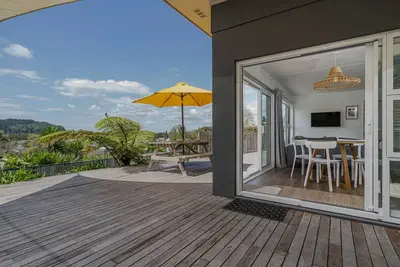 The Blockhouse - Whangamatā Holiday Home