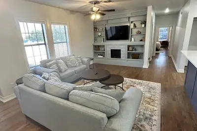 Image de Downtown Hideaway - Minutes from Pk Lake, Graham Lake & many more attractions. .