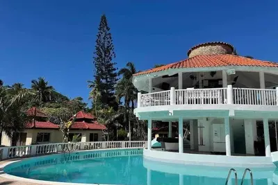Image de Dominican Republic, Sosua. Beautiful studio rentals \n$750 month. Pets welcome.