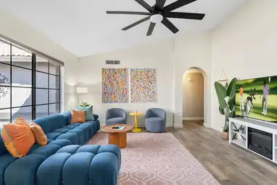 Image de New Cozy Gilbert Getaway w/ Heated Pool Right by Downtown