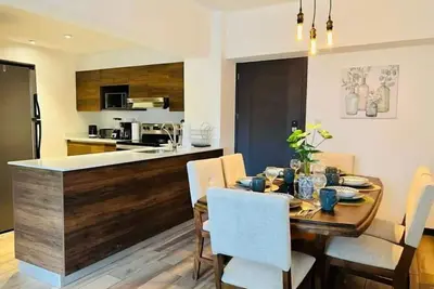 Image de a 5 minutos del aeropuerto, zoologico y museos de antropologia e historia