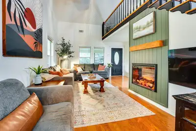 Image de Riverfront Cuero Vacation Home w/ Spacious Deck!