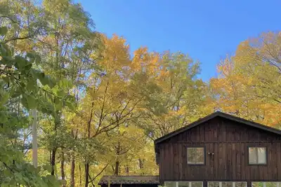 Image de Hemlock Haven, Hot-tub, Private, 30 min to Penn State