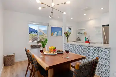 Image de The Soul of Carp! 2bd 1ba, 2 Blocks to Beach, Walk Everywhere!