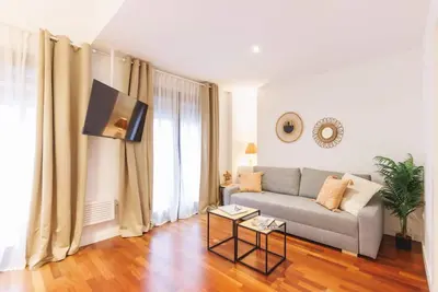 Image de Duplex Plaça Catalunya 2-2- Location vacances Gérone | Bravissimo