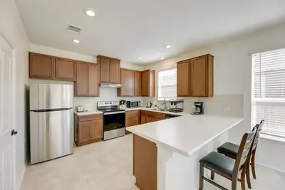 Image de Manor Vacation Rental w/ Yard: 17 Mi to Austin!