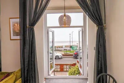 Apt 3 @ Hunter'S Quay, pet friendly, with a garden in Bridlington