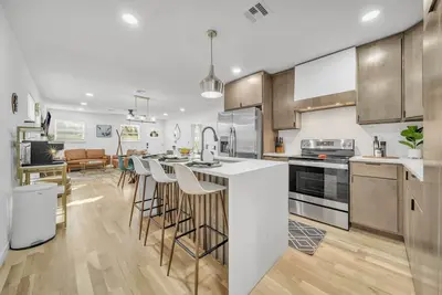 Image de Cozy fully Remodeled home! 5 min to Downtown Tulsa