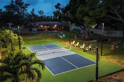 Image de Spring Break Sale, Heated Pool, Pickleball, 18ppl