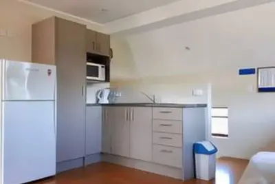 Image de Hosts on the Coast 5 Doors Down