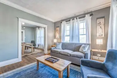 Image de 10 Min to U of Memphis-Rozelle Retreat Both Units