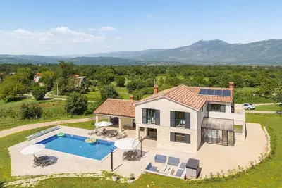 Image de Superbe maison de 4 chambres à Krsan