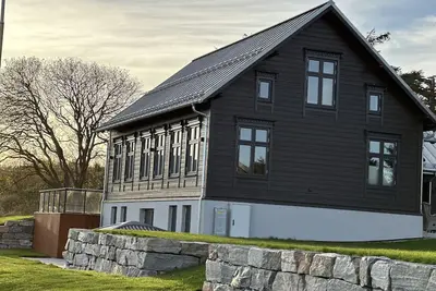 Image de Remodeled historical farm house, 20 min from city center of Aalesund and airport