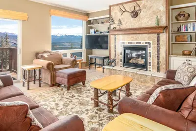 Image de Great Location. Incredible Views. Clubhouse.