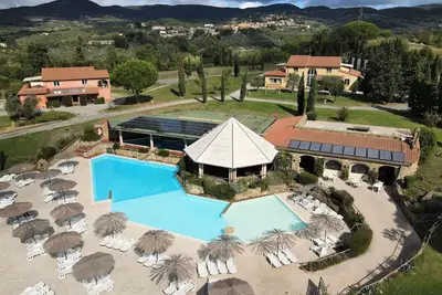 Image de Joli appartement pour 6 personnes avec piscine, Wifi, climatisation, Tv et terrasse