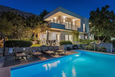 Image de Villa Up with panoramic views of the sea, a heated 33 sqm Swimming pool, a Softub Whirlpool, Playground