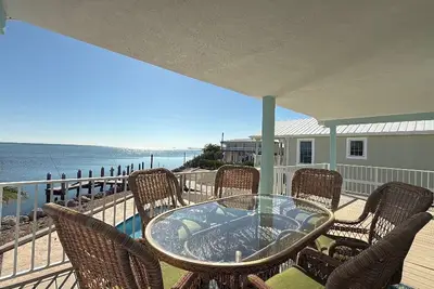 Hooked on the Blue 3 Bedroom 2 Bath Marathon Ocean front Home w/ Private Pool & 50` Dock