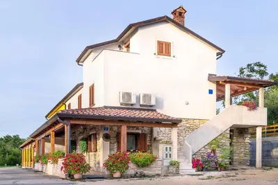 Image de Appartement de vacances pour 6 personnes env. 60 qmà Vardica, Istrie (Istrische Riviera)