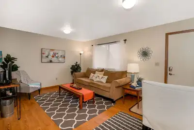 Image de Central 2br Walk to Summa/Near Akron Hospitals/Ua