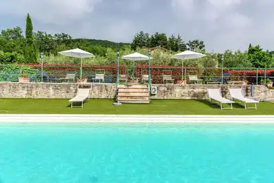 Image de Appartement \"Il Cerro La Capanna Piano Primo\" avec piscine partagée et Wi-Fi