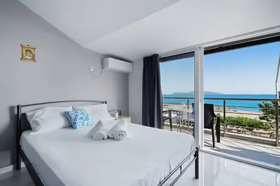 Image de Studio 'Iguana 18' avec vue sur la mer, Wi-Fi et climatisation