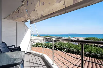 Image de Studio 'Iguana 4' avec vue sur la mer, Wi-Fi et climatisation