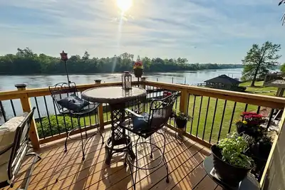 Image de Comfortable and safe neighborhood Riverview Home. Close to Dozens of Restaurants