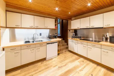 Image de Maison de avec bain nordique et salle de jeux