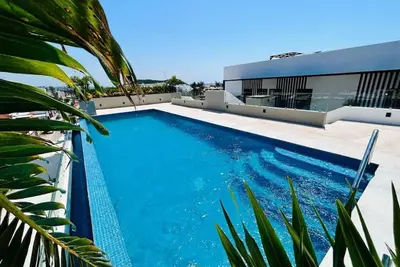 Antara Moderno Condominio