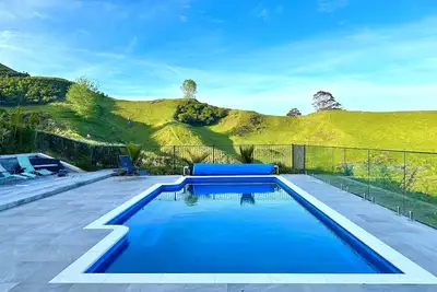 Image de Luxury Papamoa escape, heated pool, amazing views, a family paradise!
